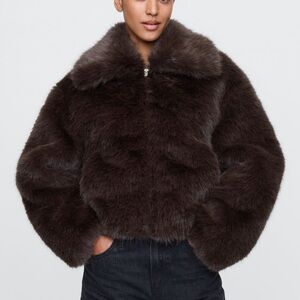 100% Recycled Relaxed Faux-Fur Jacket - Gap - NWT